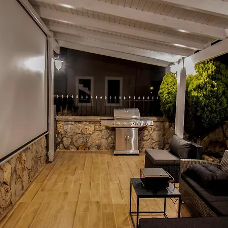 Davinci Outdoor Cinema Villa Koskinou (Rhodes)